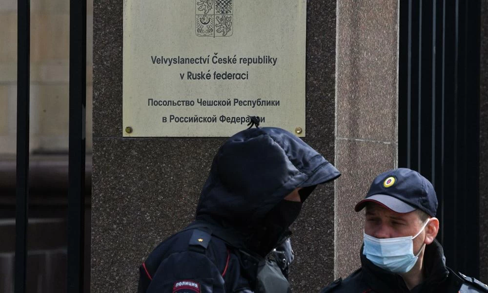 Ξεκινάει απελάσεις Λευκορώσων διπλωματών η Λιθουανία